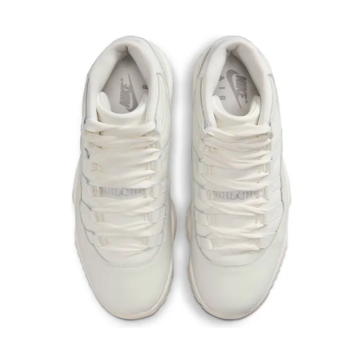 air-jordan-11 AR0715-110
