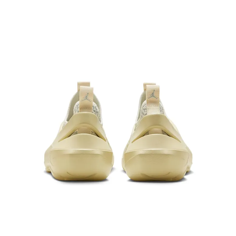 Jordan System.23 Team Gold (DN4890-700)