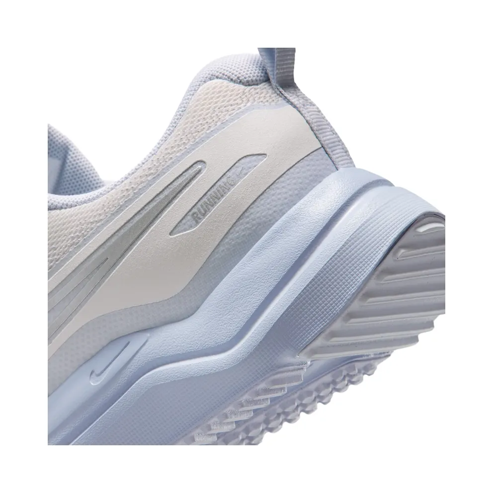Nike Cosmic Runner White (HM4402-010)