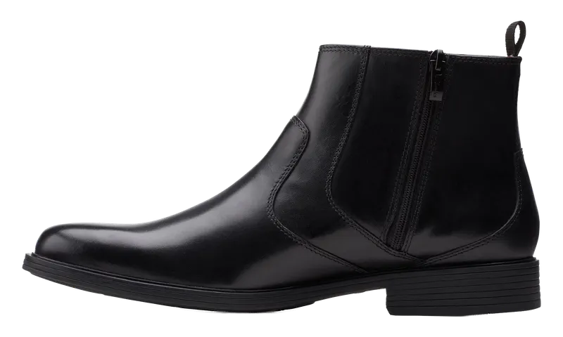 Clarks Whiddon Zip “Black Leather” (26155039)