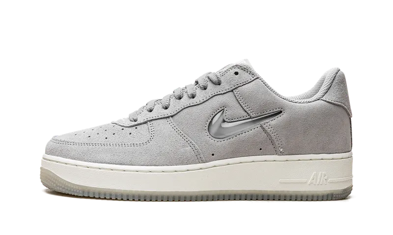 Nike Air Force 1 Low “Color of the Month – Light Smoke” (DV0785-003)