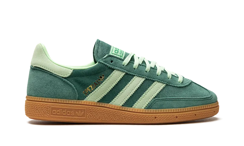 adidas Handball Spezial “Collegiate Green”: groen op groen, toch rustig (5)