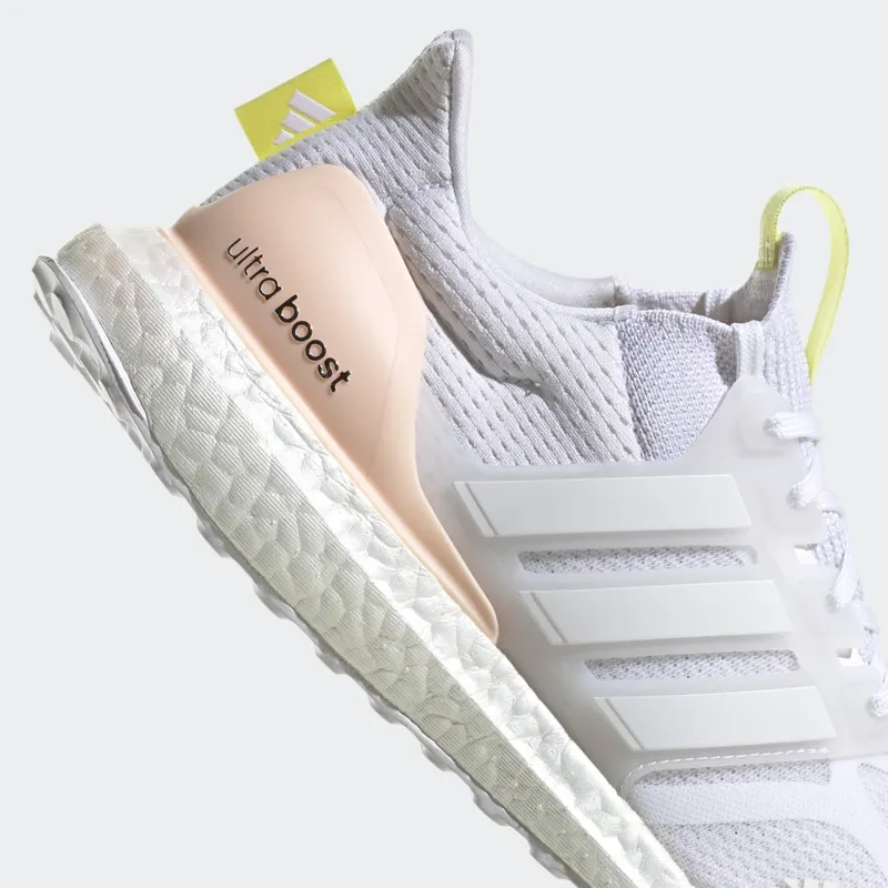 Adidas Ultraboost 5.0 DNA Cloud White / Cloud White / Silver Metallic (GX3081)