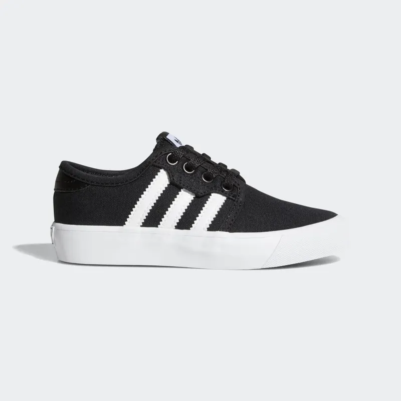 adidas Seeley Core Black / Cloud White / Cloud White (BY3838)