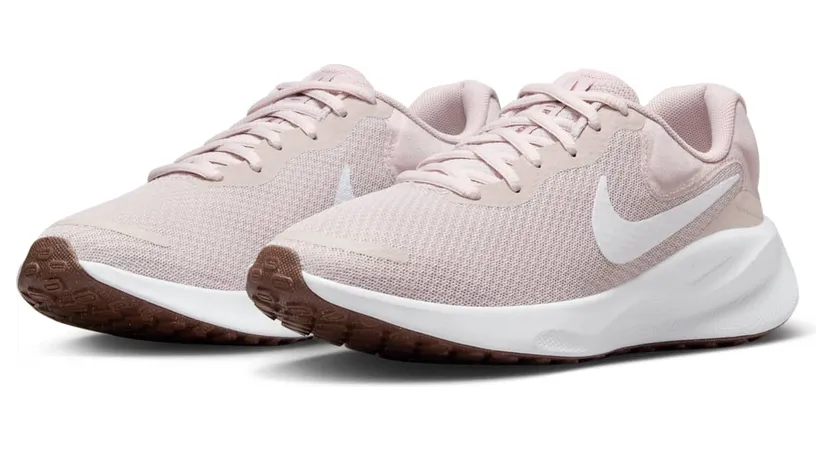 nike-revolution FB2208-007