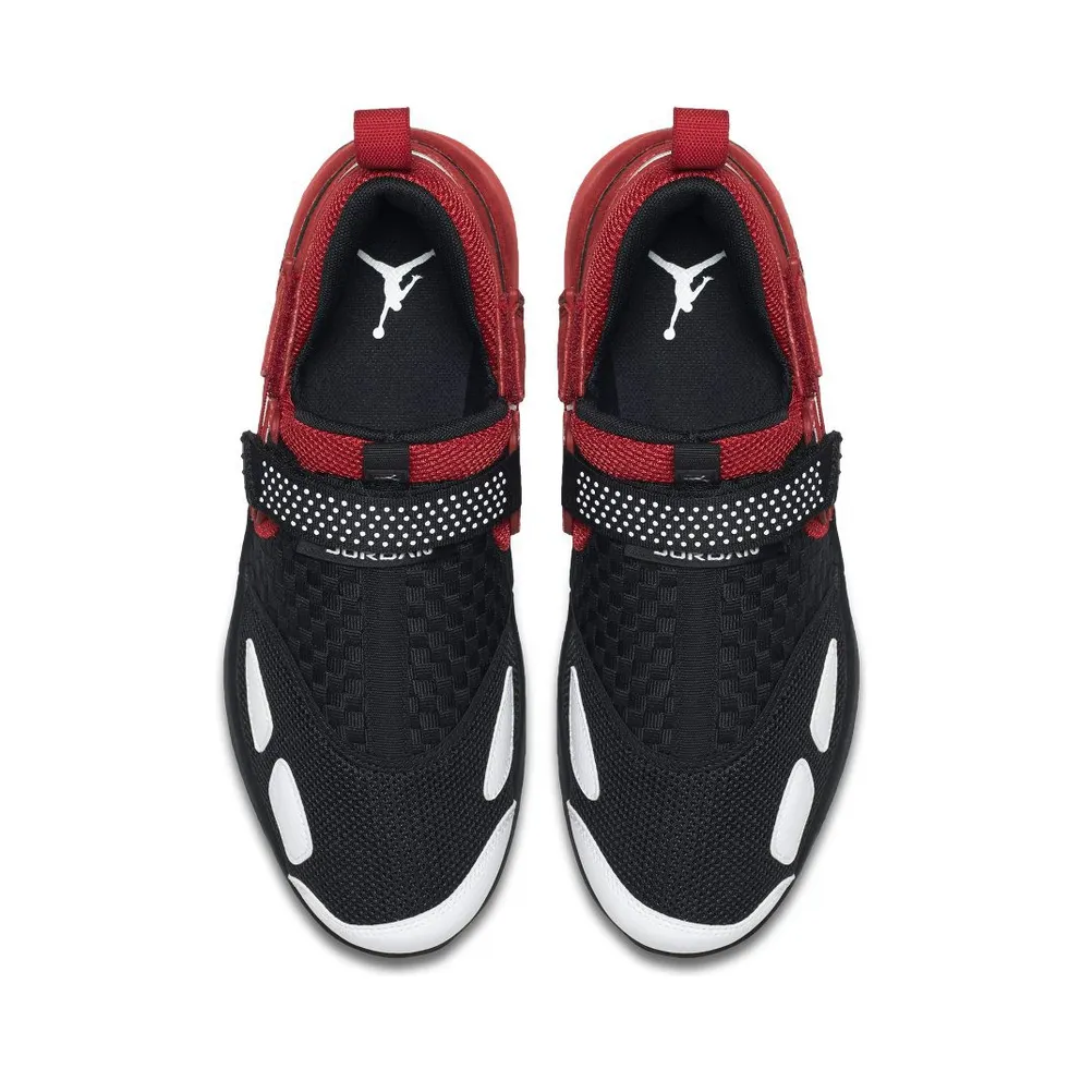 Jordan Trunner LX Black Red (2017) Black/White-Gym Red (905222-001)