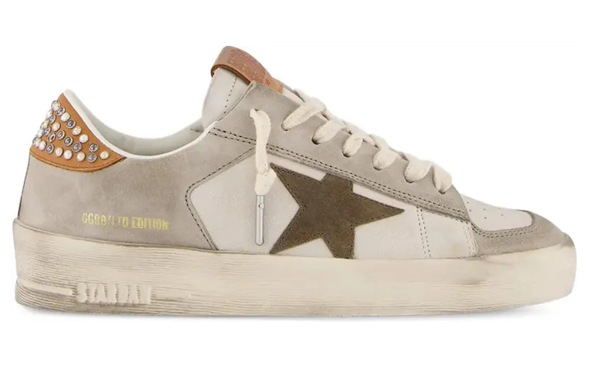 Golden Goose Leren with studs – Beige (GWF00667F007868)