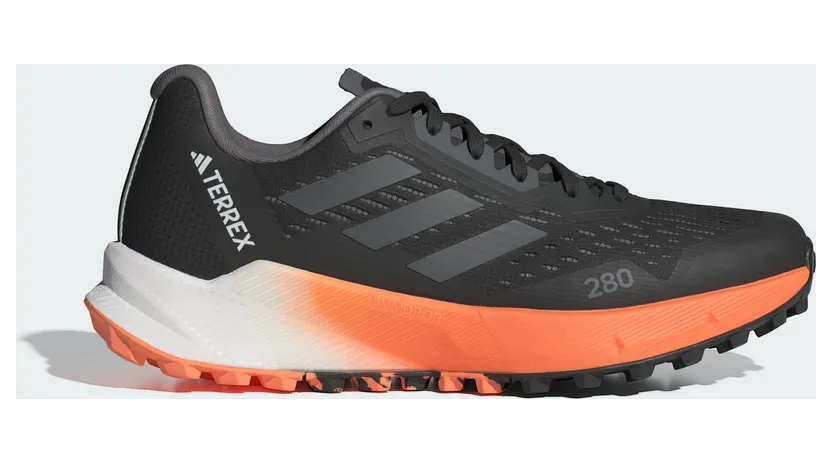 Adidas sneaker ID2502