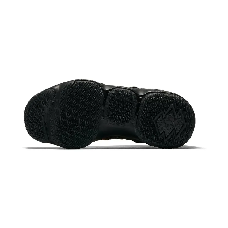 nike-lebron-15 943762-900