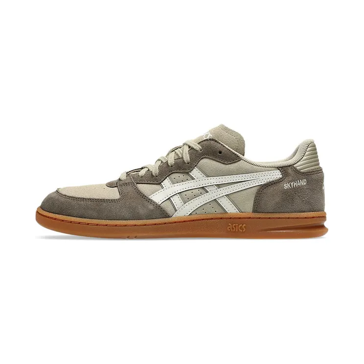 ASICS SKYHAND OG “Driftwood / Smoke Grey” (1203A452-203)