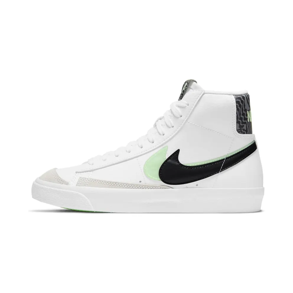 Nike Blazer Mid’77 SE Weiß (DD1847-100)