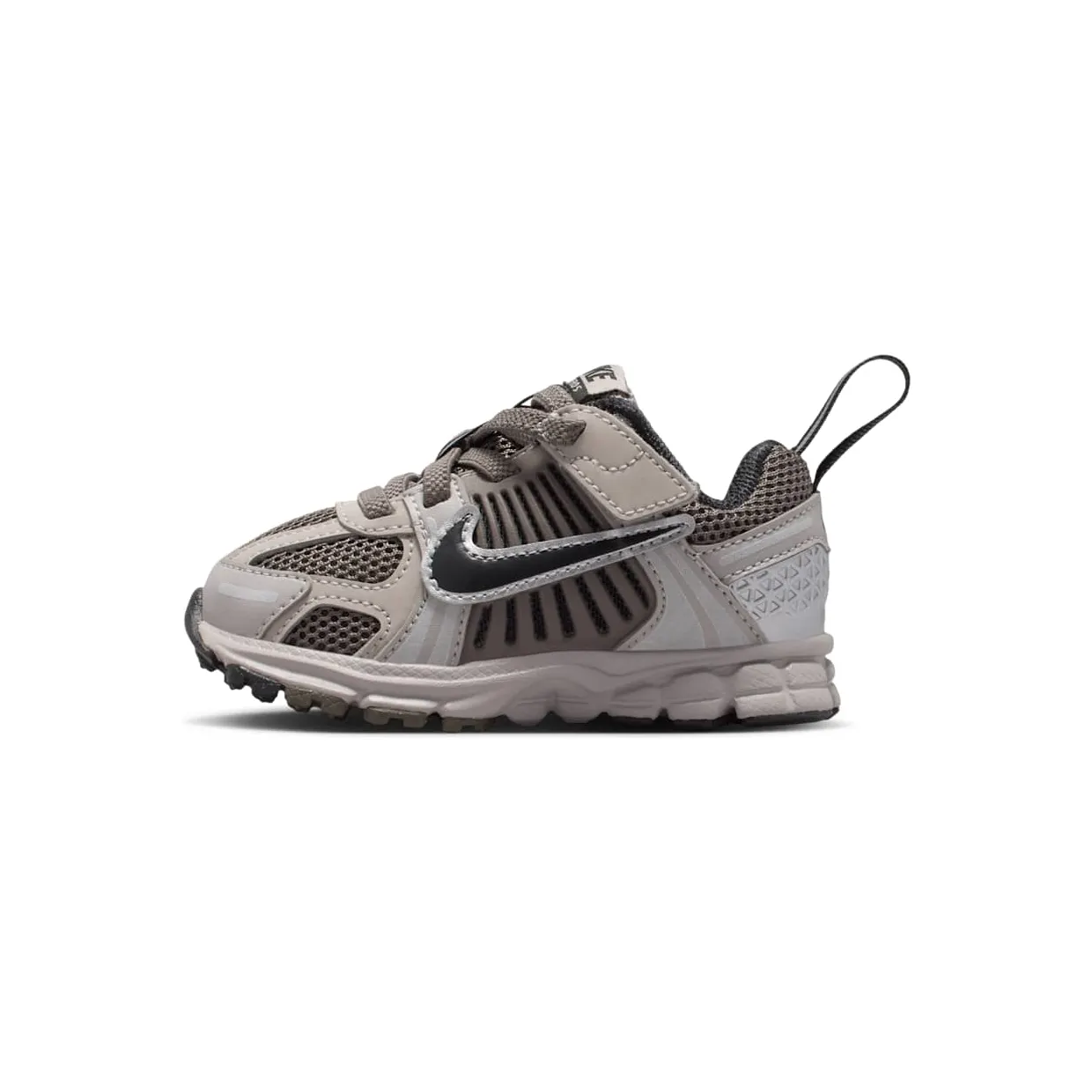 nike-vomero HF7000-010