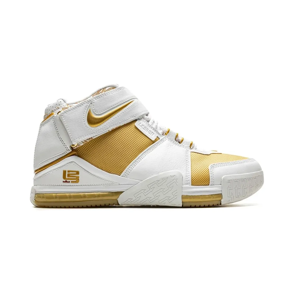 nike-lebron-2 DJ4892