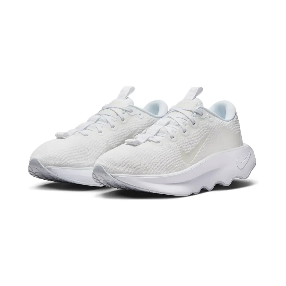 Nike Motiva “Summit White” (DV1238-106)