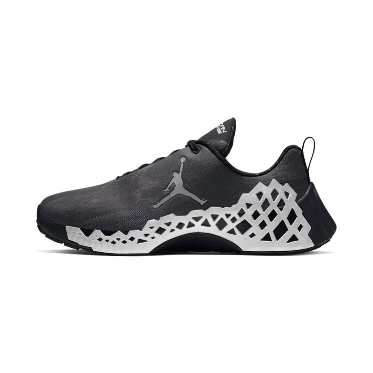 Jordan Trunner Nxt React Black Metallic Silver