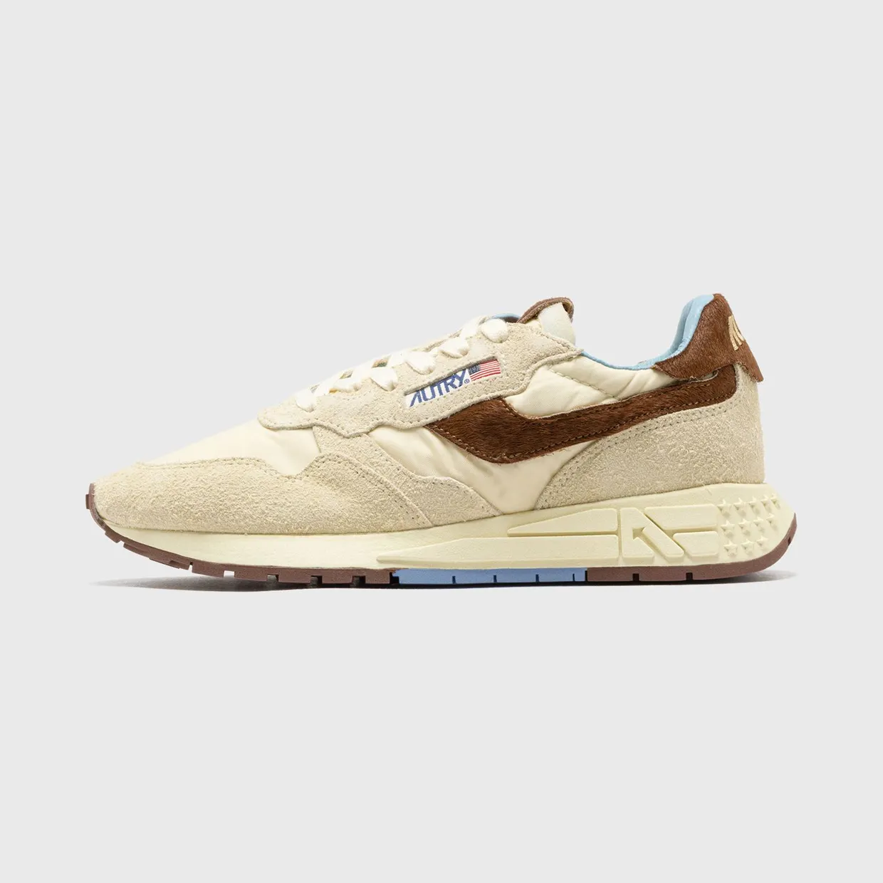 Autry Action Shoes REELWIND LOW WOM Beige