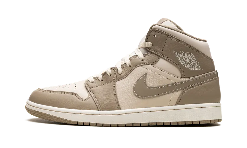 Air Jordan 1 Mid “LEGEND LIGHT BROWN” (HF4830-203)