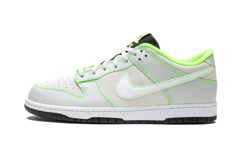 Nike Dunk Low UO P “Oregon” (FQ7260-001)