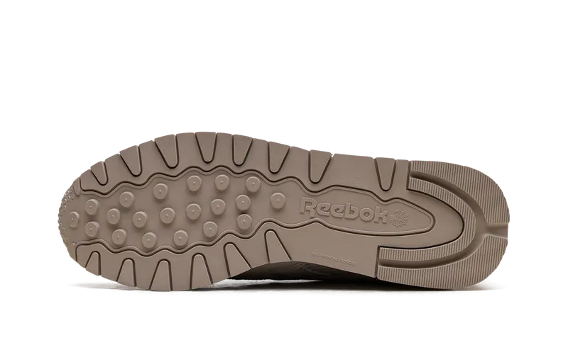 Reebok Classic Leather “Light Sand / White” (CN8543)