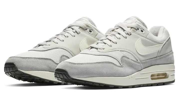 nike-air-max AH8145-011