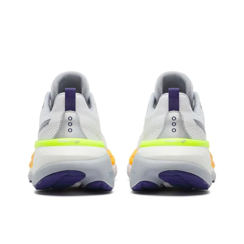 SAUCONY Hurricane 25 “White / Frigid” (S11026-343)