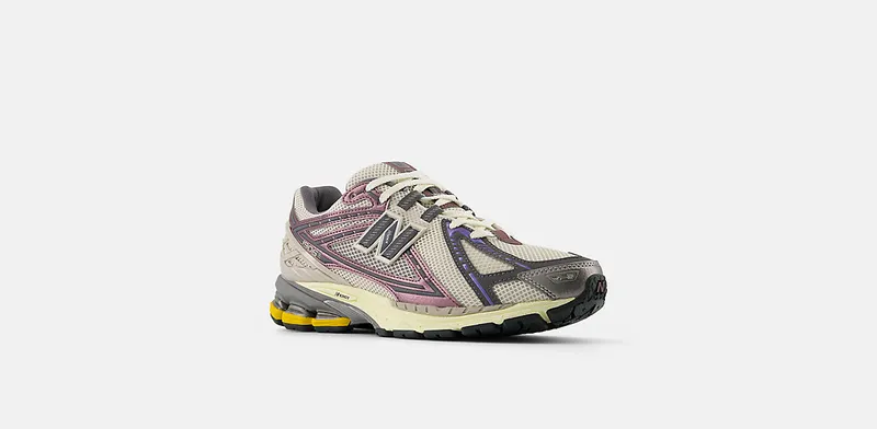 New Balance 1906R “LICORICE” (M1906RRA)