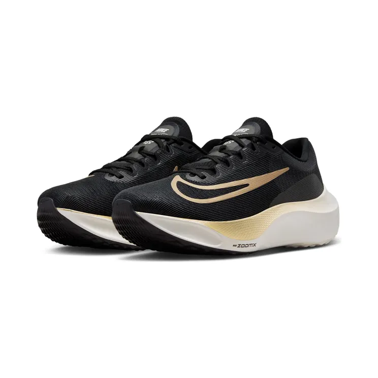 nike-zoom DM8968-002