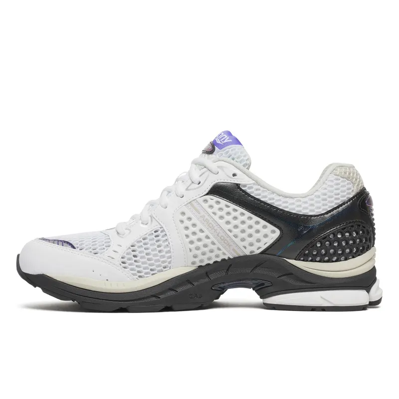 SAUCONY ProGrid Triumph 4 “White / Night Sky” (S70704-24)