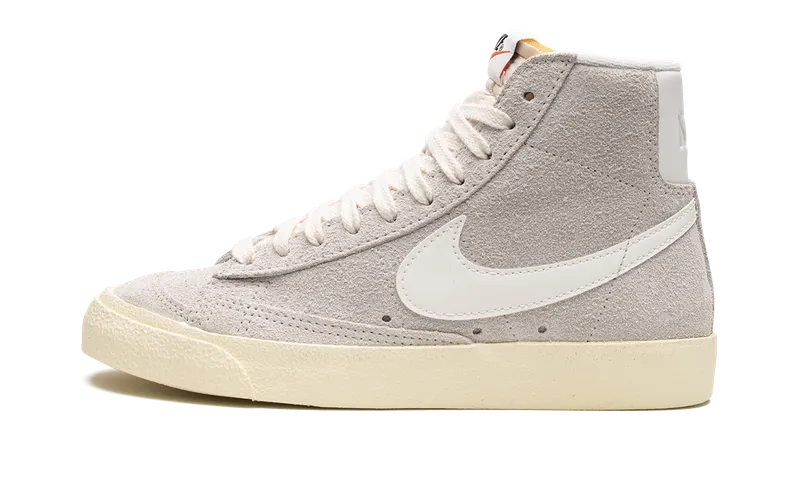 Nike BLAZER MID 77 VINTAGE MNS “Light Bone Alabaster” (DV7006-001)