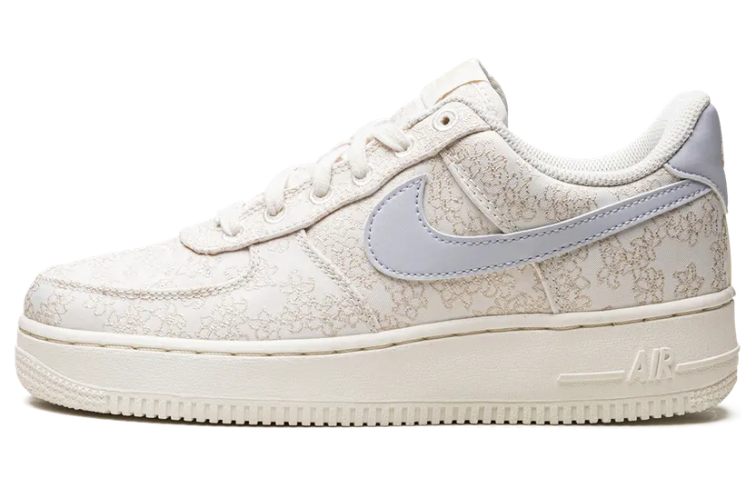Nike AIR FORCE 1 ’07 SE JACQ “Flower Embroidery” (DR6402-900)