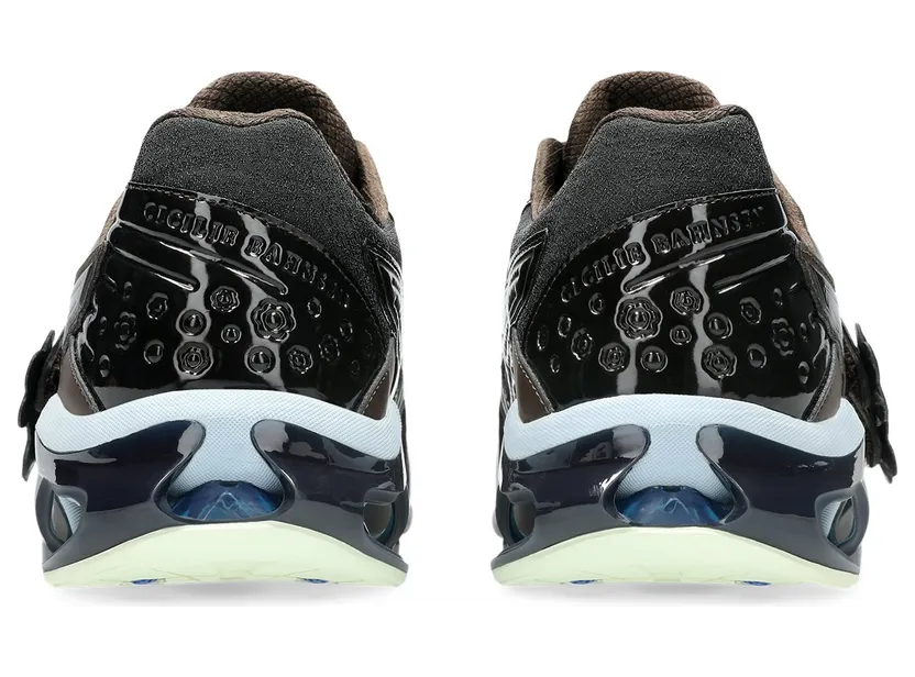 Cecilie Bahnsen x ASICS GEL-Kinetic FR “Black Coffee” komt 12 september (6)