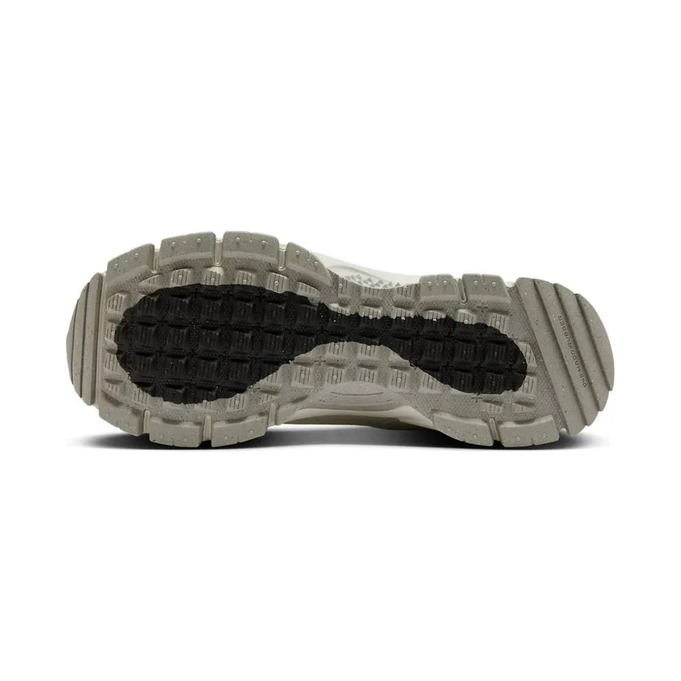 Nike Zoom Vomero Roam (summit white / summit white / light bone) – HV5951-100