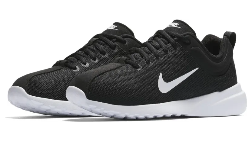 nike-sneaker 916784-001