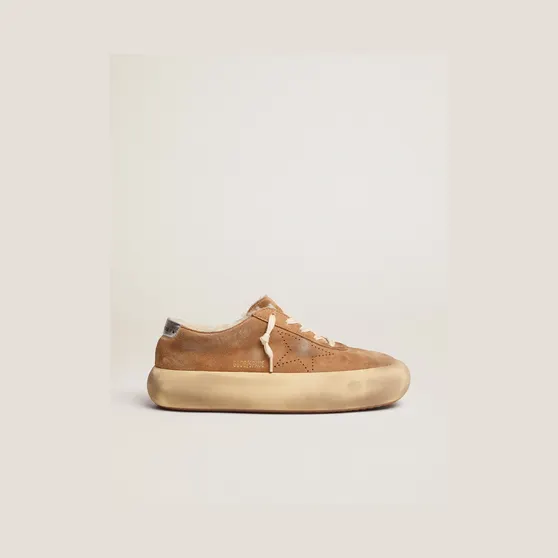 Golden Goose Space-Star Shoes In Tobacco-Colored Suede With Shearling Lining (GWF00345.F002995.55353)