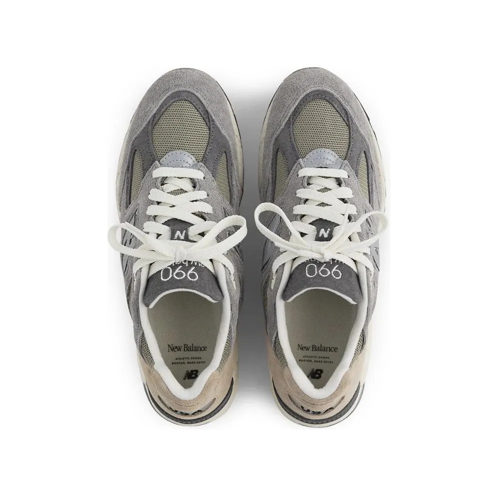 New Balance 990 V2 “Made In USA – Teddy Santis” (M990TD2)