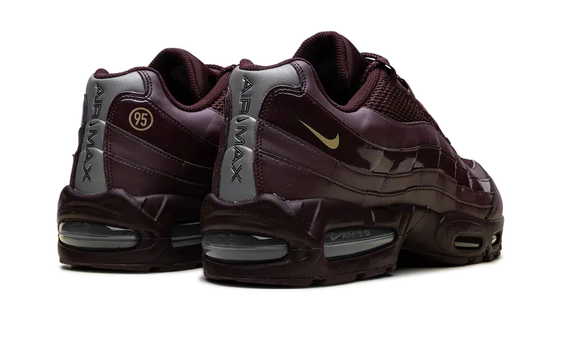 Nike Air Max 95 SE “Big Bubble Total 90 Burgundy Crush” (IB6830-601)