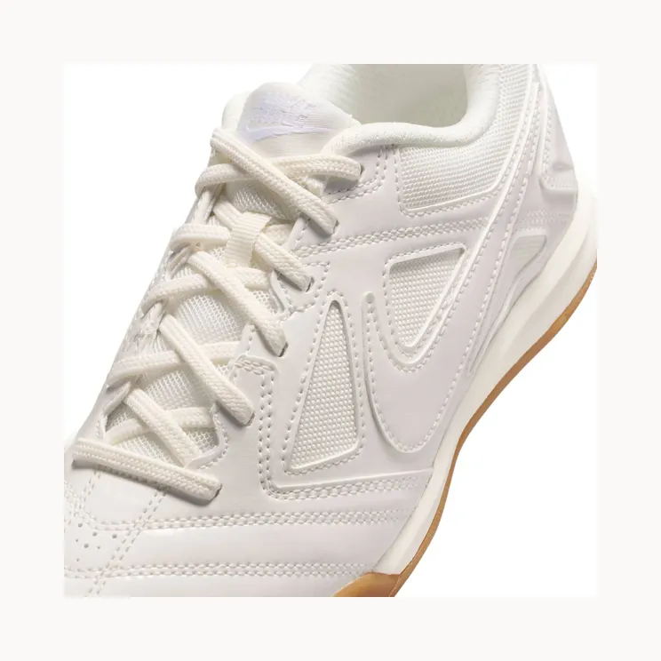 nike-gato II7084-100