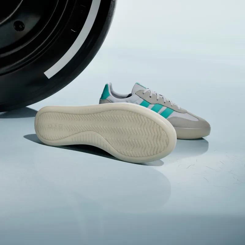Adidas MERCEDES – AMG PETRONAS FORMULA ONE TEAM BARREDA DECODE Shoes Cloud White / Semi Mint Rush / Core White (KI6060)