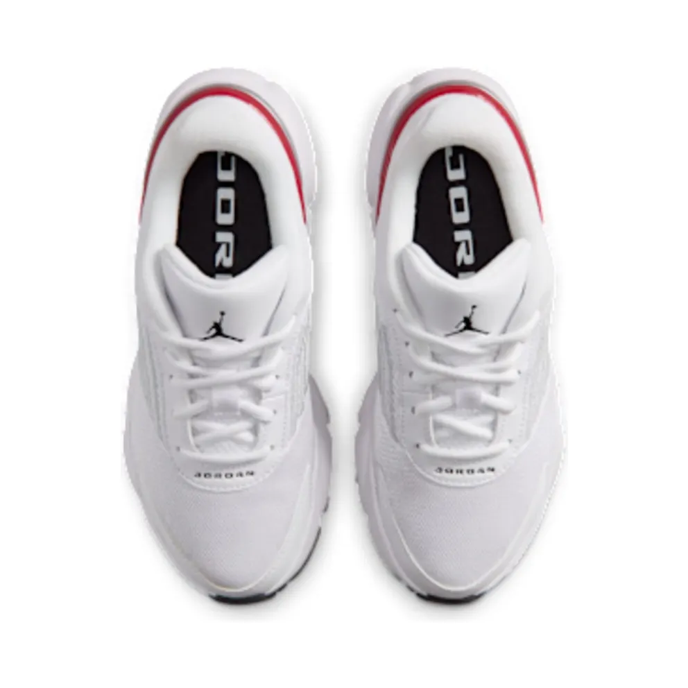 Nike Jordan Trunner Flow “White / Gym Red / Metallic Silver / Black” (IQ7693-101)