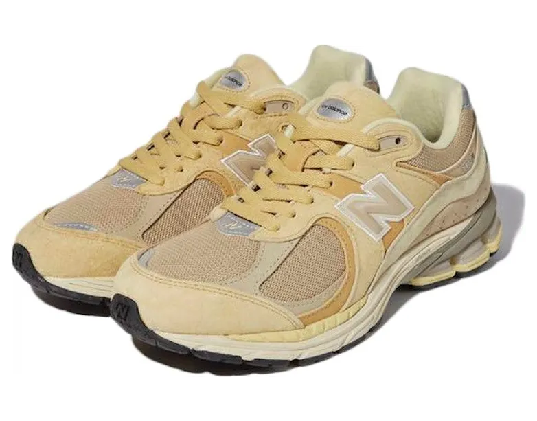new-balance-2002r M2002RE1