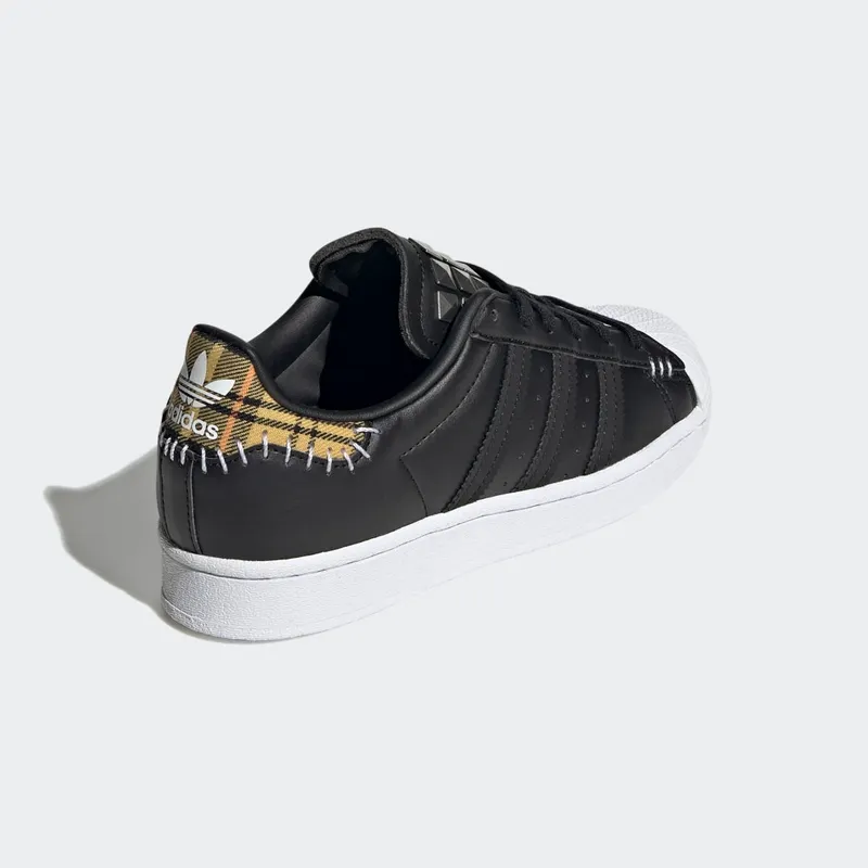 adidas Superstar Core Black / Core Black / Team Colleg Gold (GY3361)