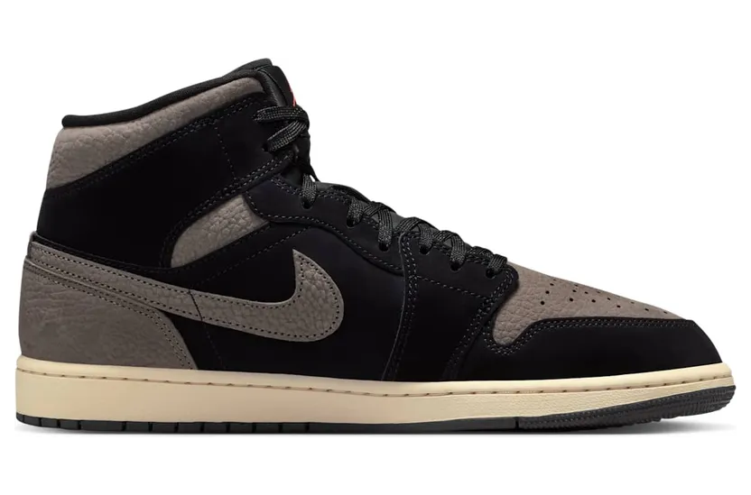 air-jordan-1 IB7110-002