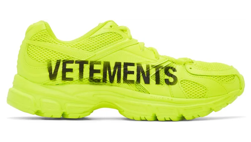 VETEMENTS Yellow Reebok Edition Artisanal Logo Spike Runner 200 NEON YELLOW (UE51SN200Y)