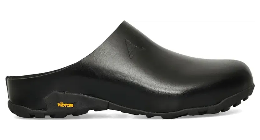 Roa Fedaia Slip-On-Sneakers “Black” (YBUW102LE02BLK0001)