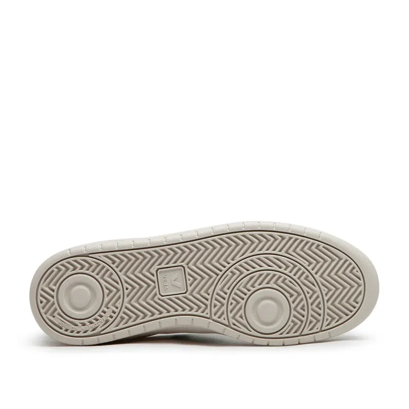 Veja URCA CWL – “White” (UC0703163B)