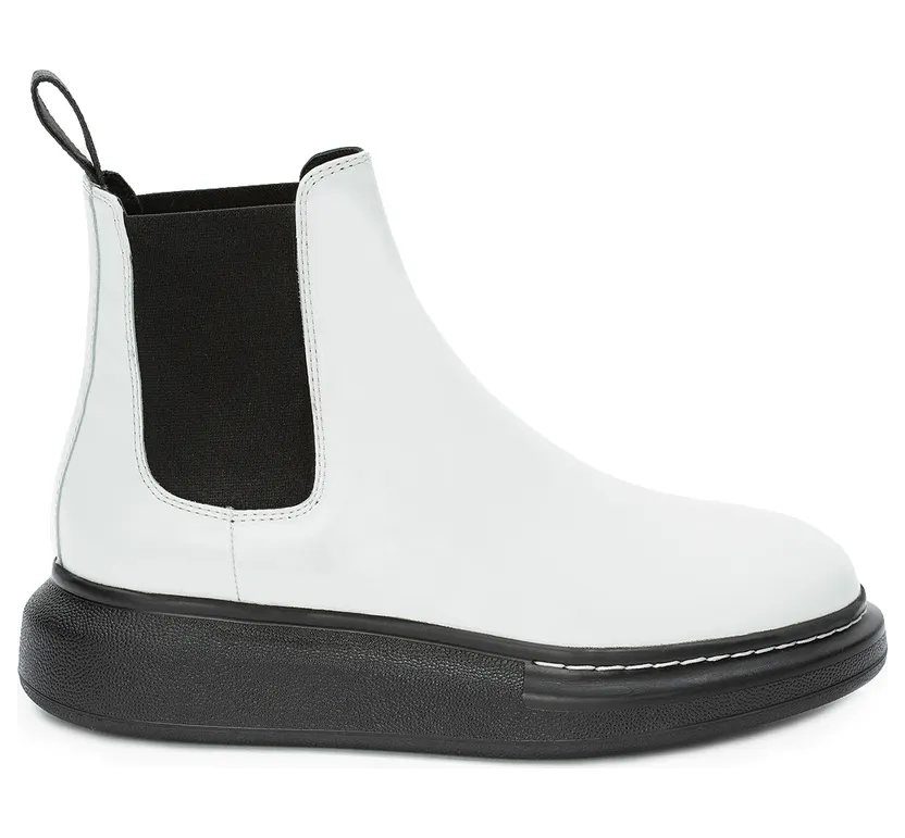 Alexander McQueen sneaker 586398WHX529061