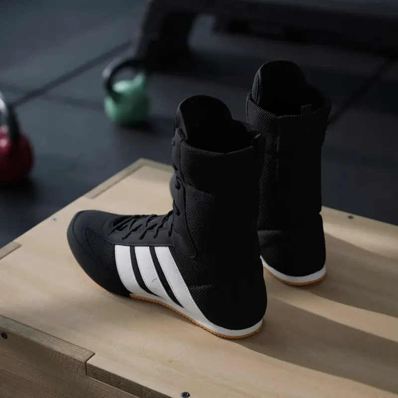 Adidas Box Hog Classic Core Black / Cloud White / Core Black (JQ8538)