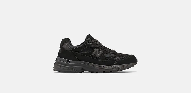 New Balance 992 “Triple Black” (M992EA)