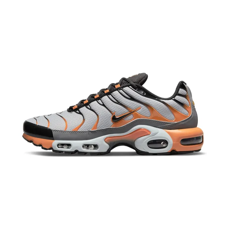Nike TN Air Max Plus “Wolf Grey / Cool Grey / Hot Curry / Black” (DM0032-001)