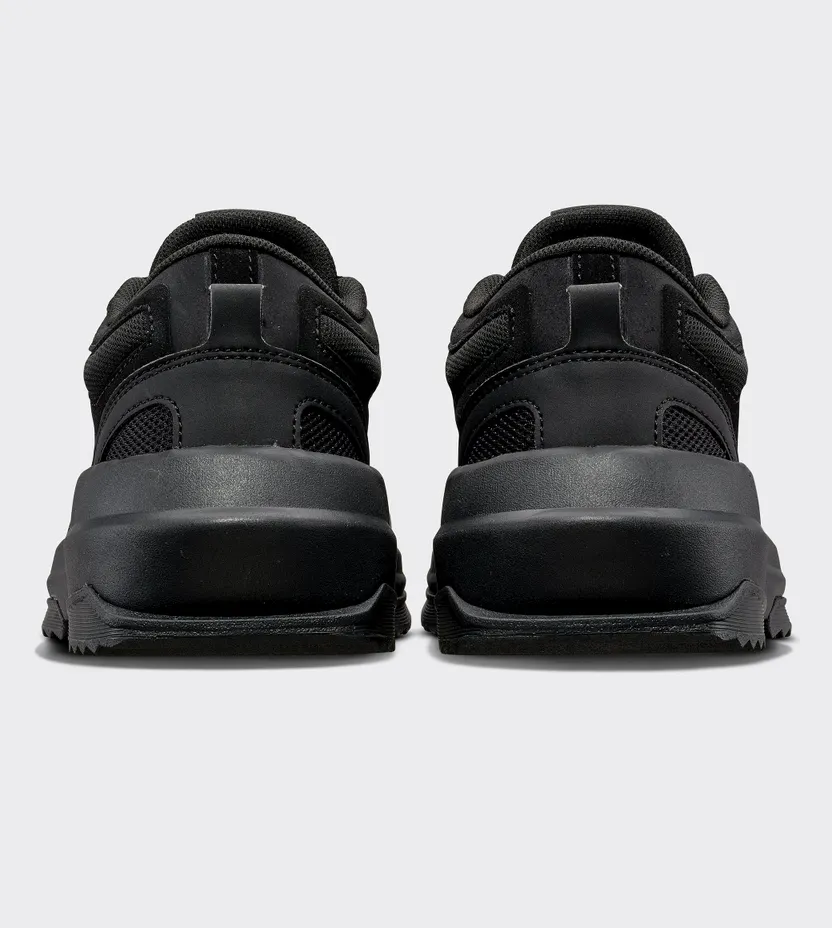 APL Jogger “Black/Black/Black” (Heren) (3)